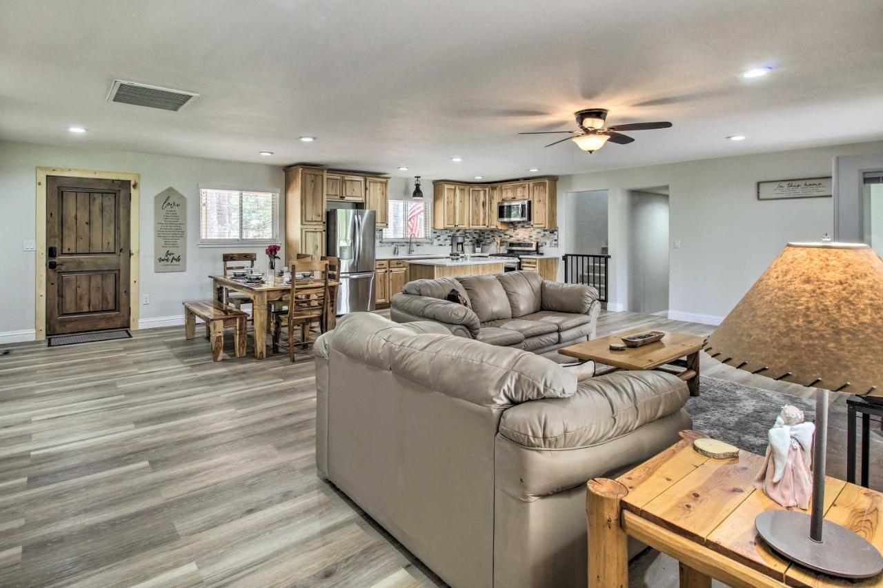 Pinetop Creekside Cabin Secret Game Room! Luaran gambar