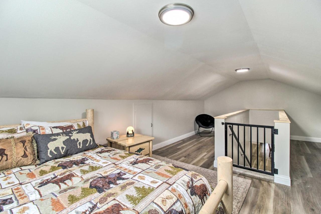 Pinetop Creekside Cabin Secret Game Room! Luaran gambar