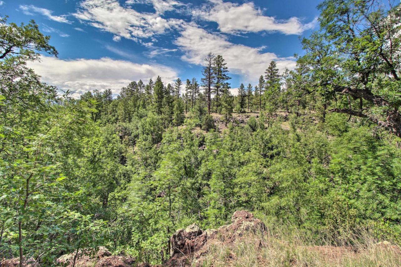 Pinetop Creekside Cabin Secret Game Room! Luaran gambar